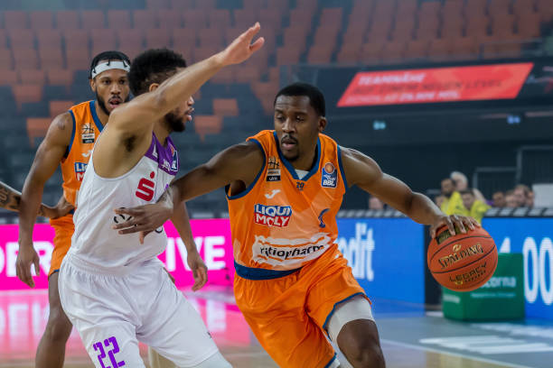 茅斯的防线 茅斯的防线