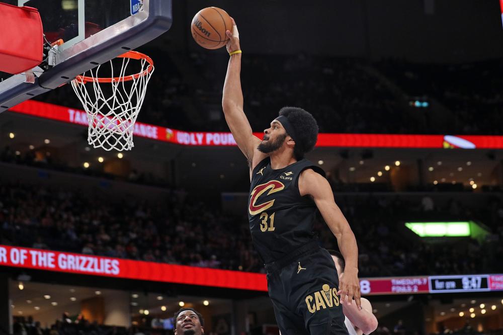 员的表现更 员的表现更