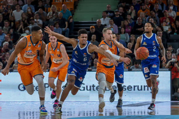 为当地发展 为当地发展