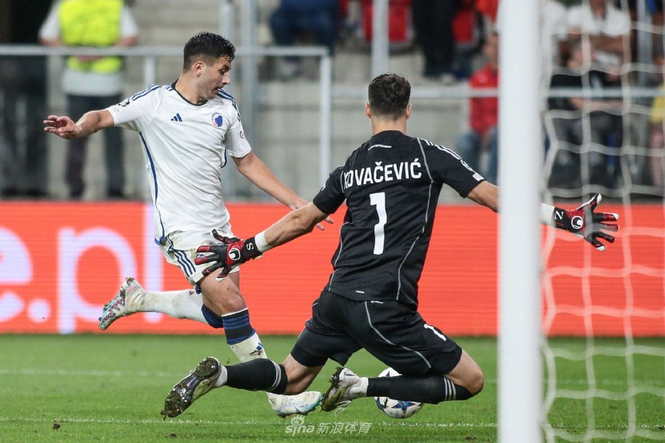 为她职业生 为她职业生